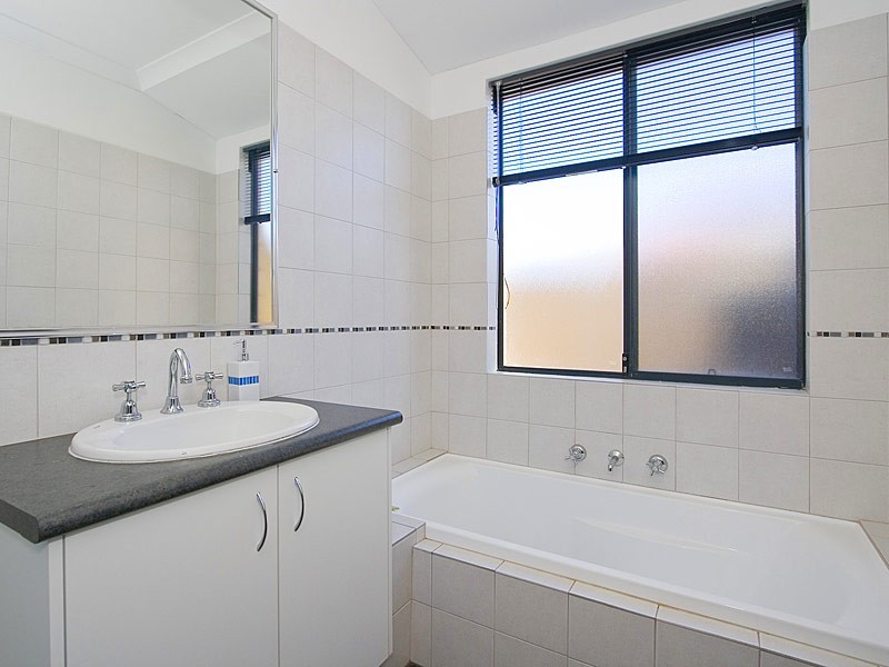 17 Swavesey Avenue, Butler WA 6036