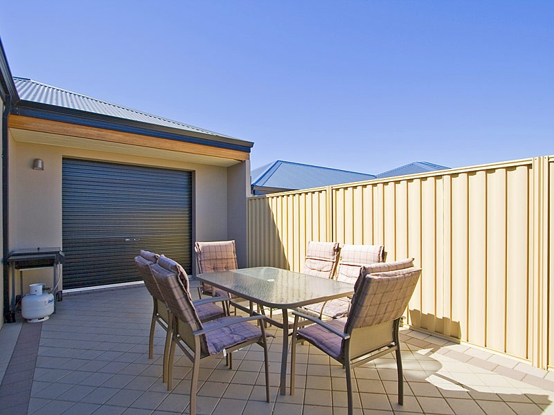 22 Pendleton Crescent, Butler WA 6036