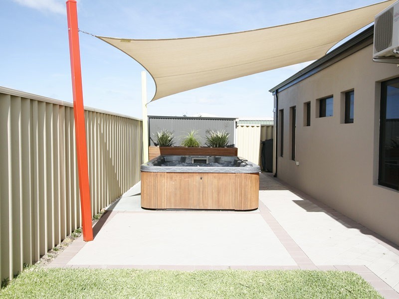 22 Pendleton Crescent, Butler WA 6036