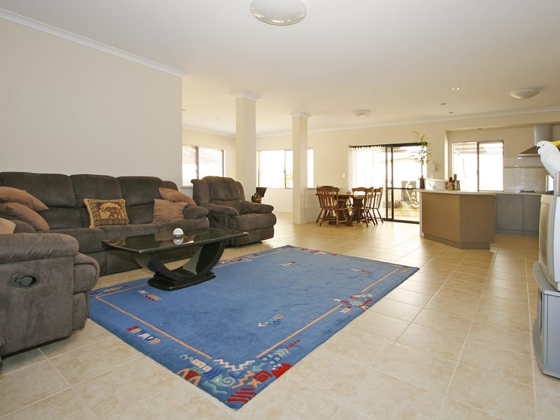 5 Carlin Way, Butler WA 6036