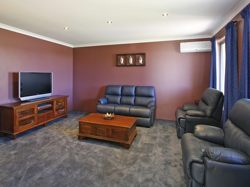 5 Carlin Way, Butler WA 6036