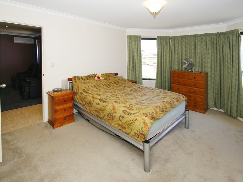 5 Carlin Way, Butler WA 6036