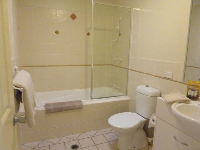 2/5-7 Old Bangalow Rd, Byron Bay NSW 2481