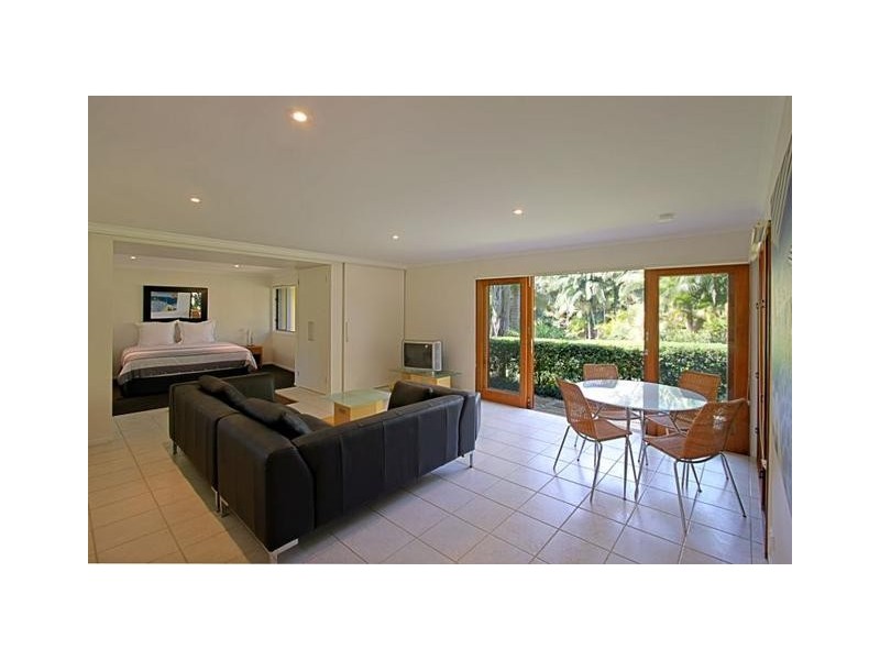 1 Plantation Drive, Ewingsdale NSW 2481
