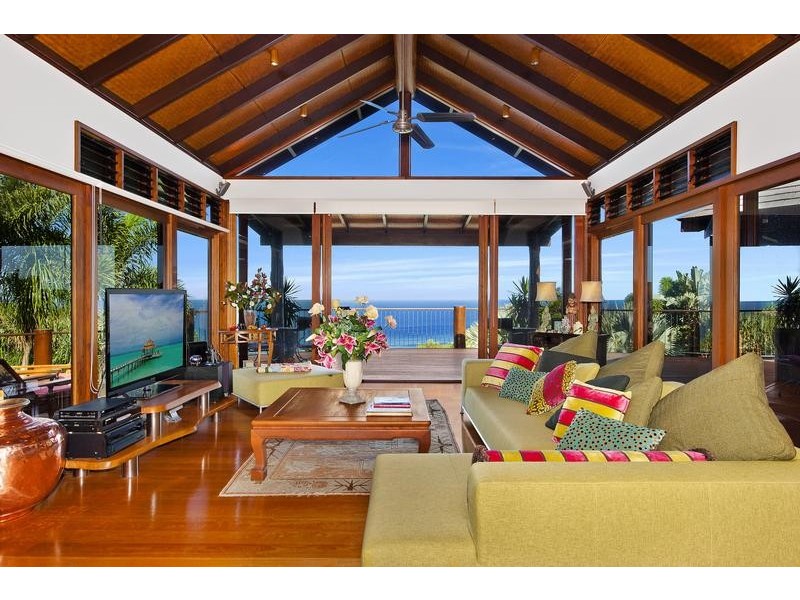 4 Seven Mile Beach Road, Broken Head NSW 2481