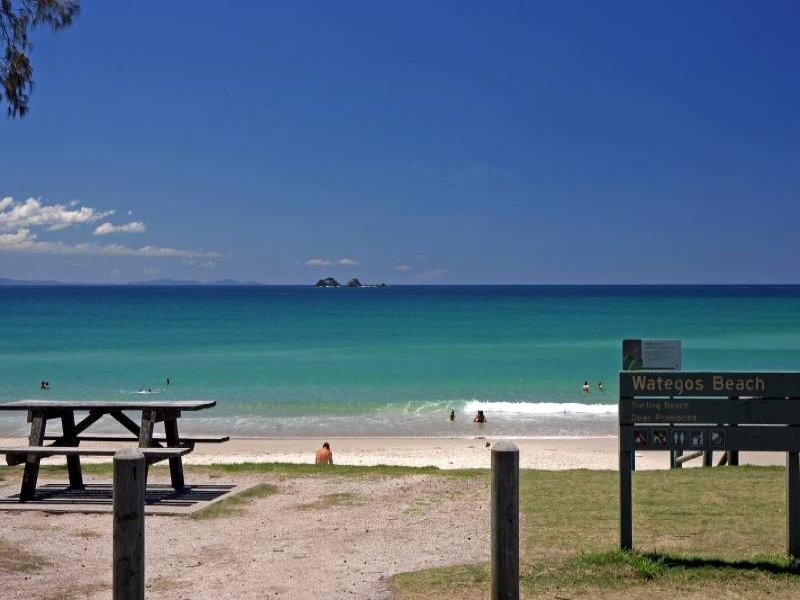 10 Palm Valley Drive, Byron Bay NSW 2481