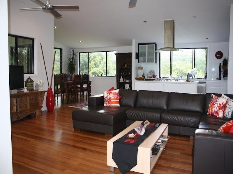 69 Plantation Drive, Ewingsdale NSW 2481