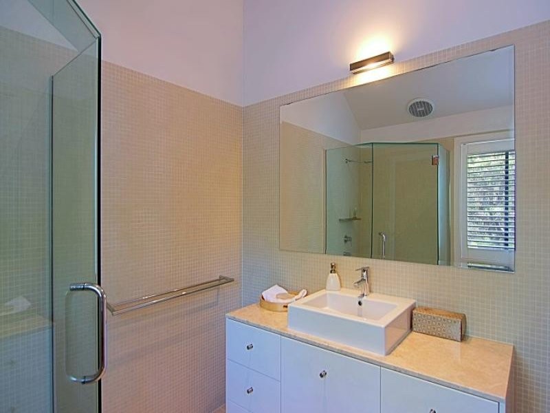 2A Palm Valley Drive, Byron Bay NSW 2481
