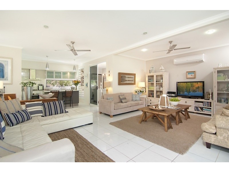 1A Tea Tree Court, Suffolk Park NSW 2481