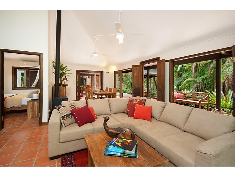 19 Taylors Lane, Byron Bay NSW 2481