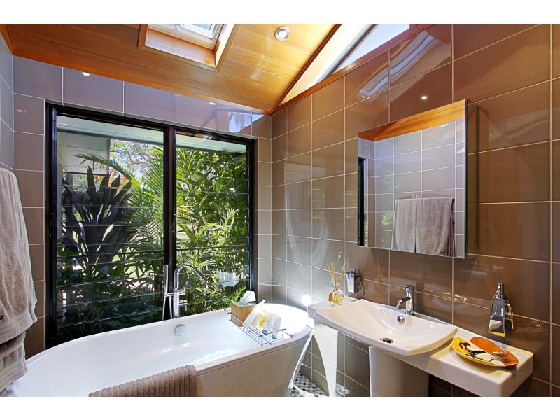 Middle Pocket NSW 2483