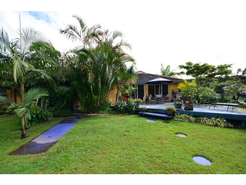 104 Beech Drive, Suffolk Park NSW 2481