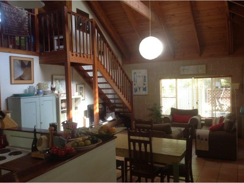 2/4 Julian Rocks Drive, Byron Bay NSW 2481