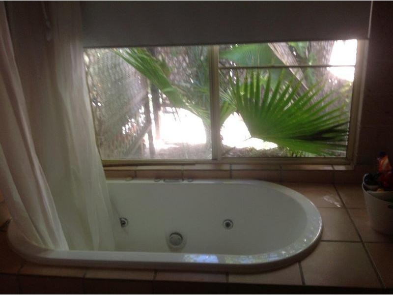 2/4 Julian Rocks Drive, Byron Bay NSW 2481