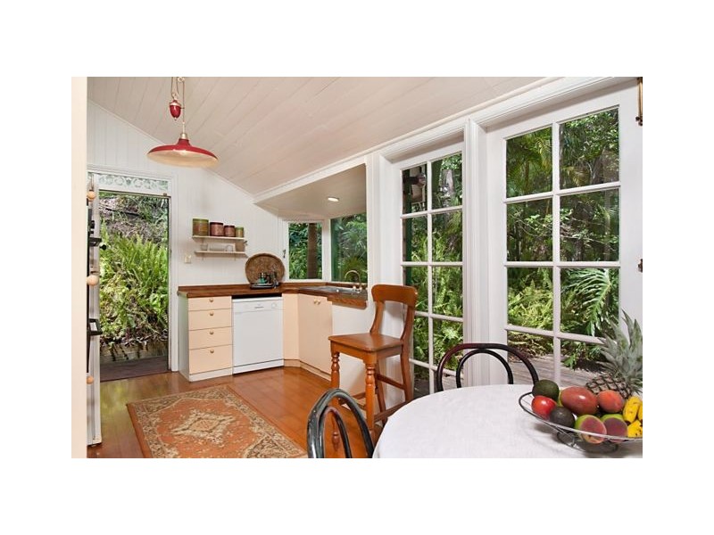 244 Broken Head Road, Suffolk Park NSW 2481