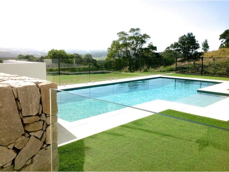 8 Owenia Way, Broken Head NSW 2481
