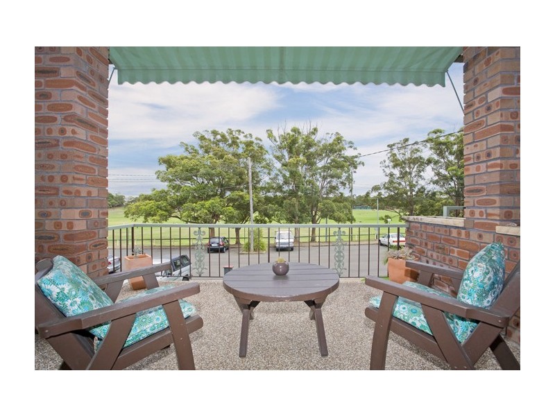 9 Jindabyne Cres, Peakhurst Heights NSW 2210