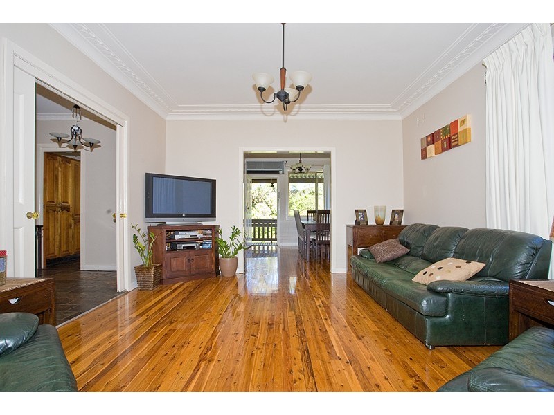 47 Valentia Ave, Lugarno NSW 2210