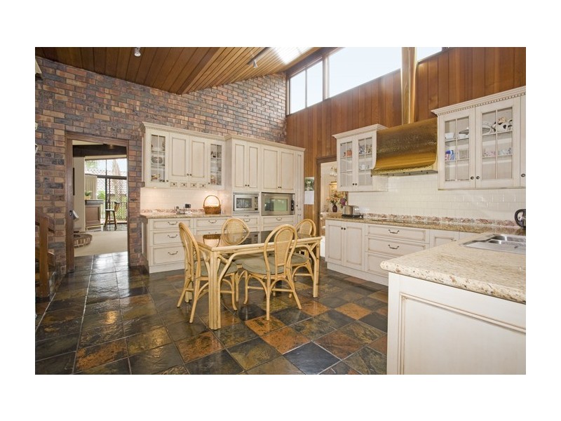 28 Oak Street, Lugarno NSW 2210