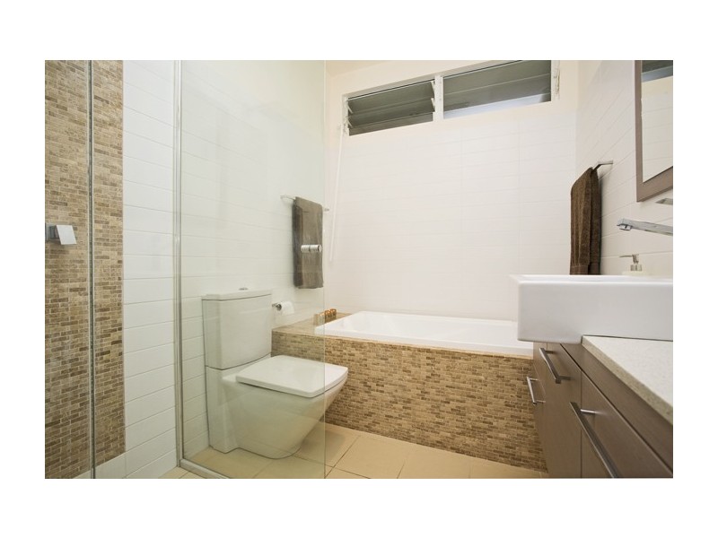 18 Evans Street, Peakhurst NSW 2210