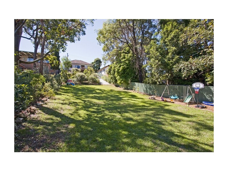 18 Evans Street, Peakhurst NSW 2210