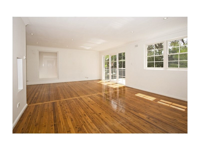 52 Allwood Crescent, Lugarno NSW 2210