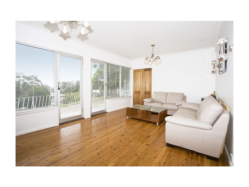 23 Illawong St, Lugarno NSW 2210