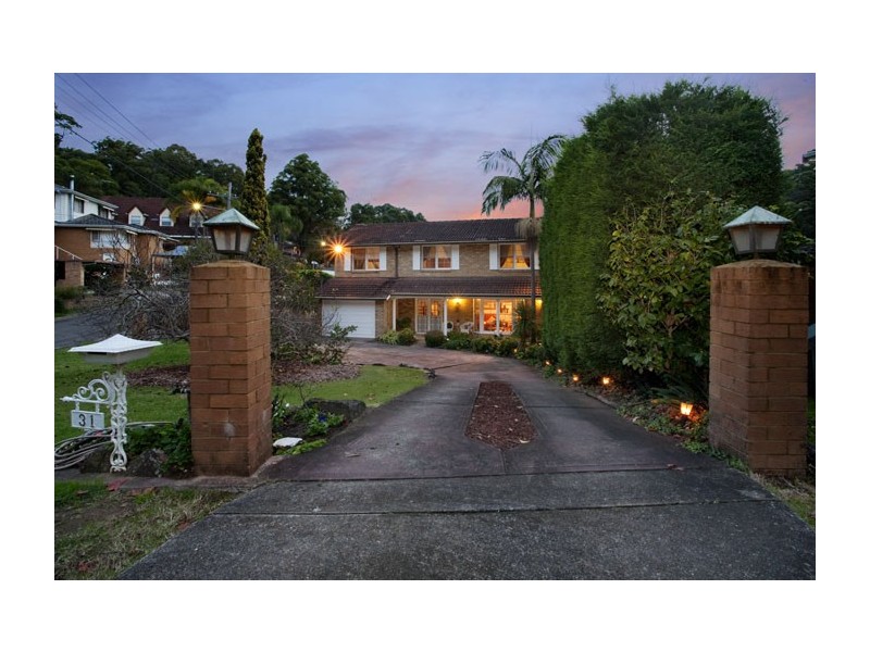 31 Robyn Street, Peakhurst Heights NSW 2210