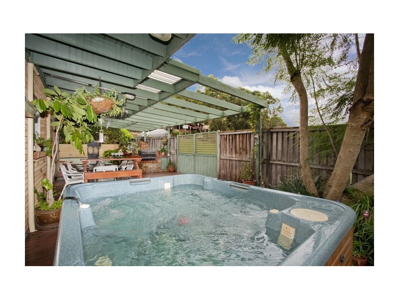 31 Robyn Street, Peakhurst Heights NSW 2210