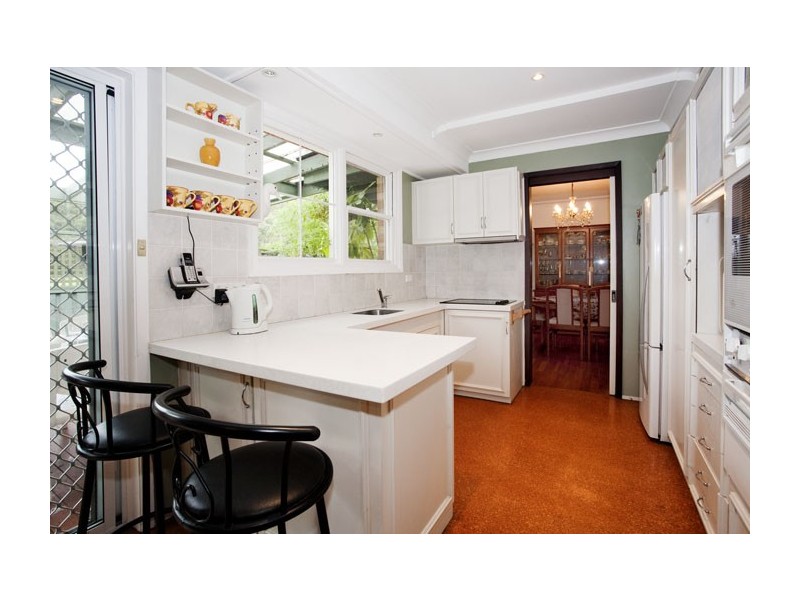 31 Robyn Street, Peakhurst Heights NSW 2210