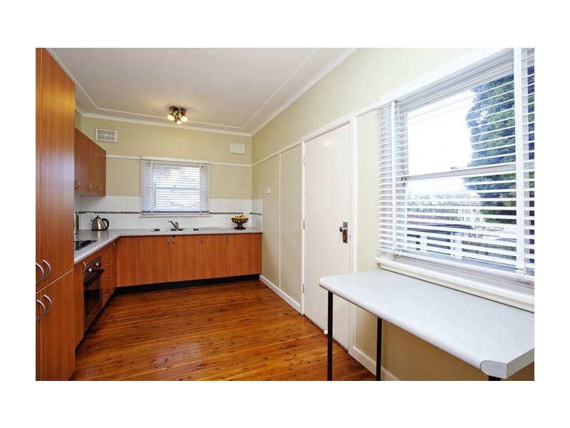 5 Eva Street, Roselands NSW 2196