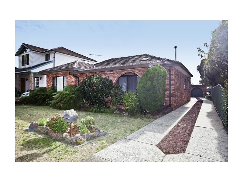 7 Whitegates Avenue, Peakhurst Heights NSW 2210