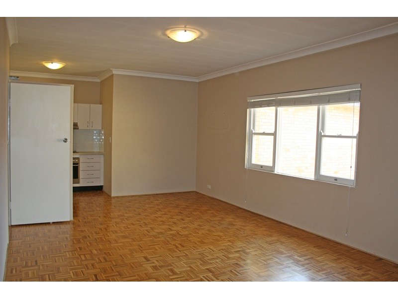 8/71 Queen Victoria Street, Bexley NSW 2207