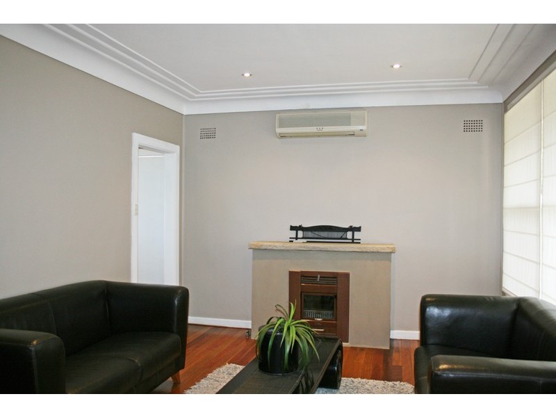 65 Belmore Road, Peakhurst NSW 2210