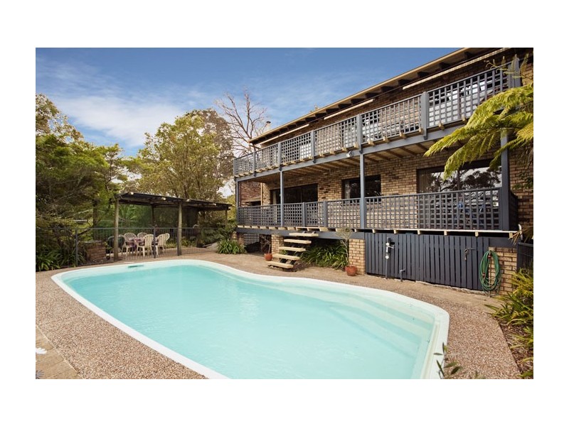 4 Charm Place, Peakhurst NSW 2210