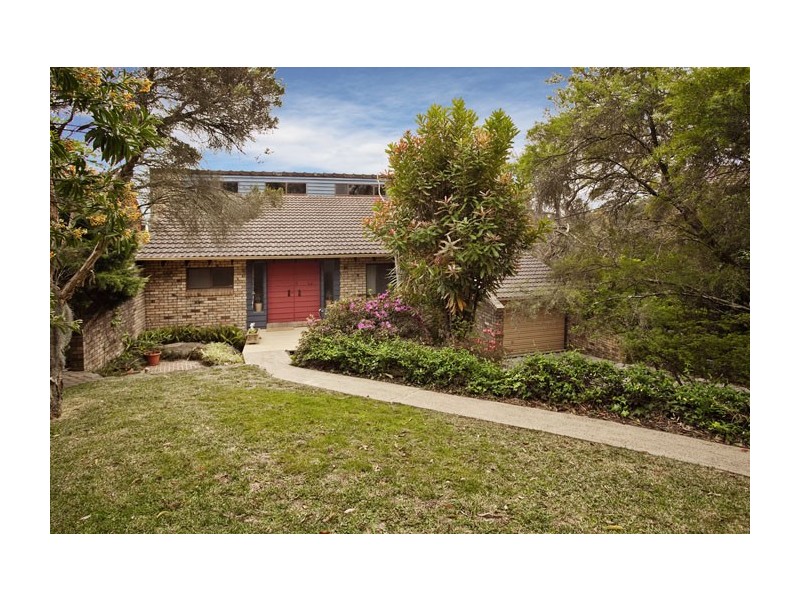 4 Charm Place, Peakhurst NSW 2210