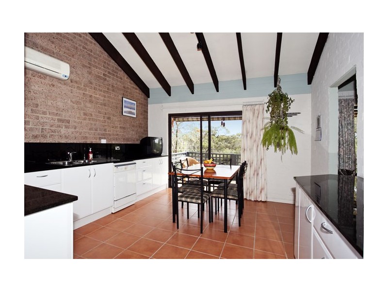 4 Charm Place, Peakhurst NSW 2210