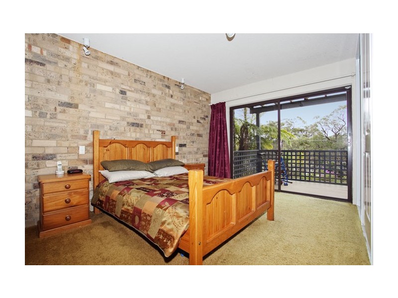 4 Charm Place, Peakhurst NSW 2210