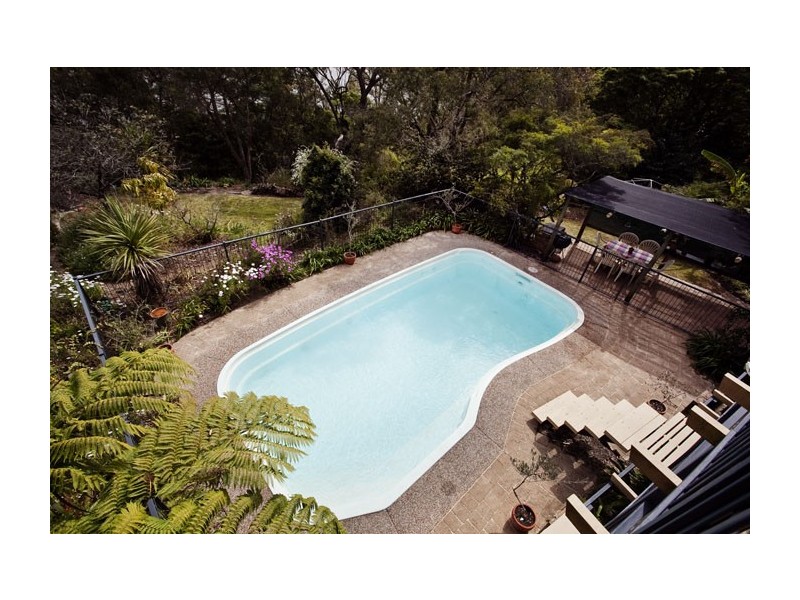 4 Charm Place, Peakhurst NSW 2210