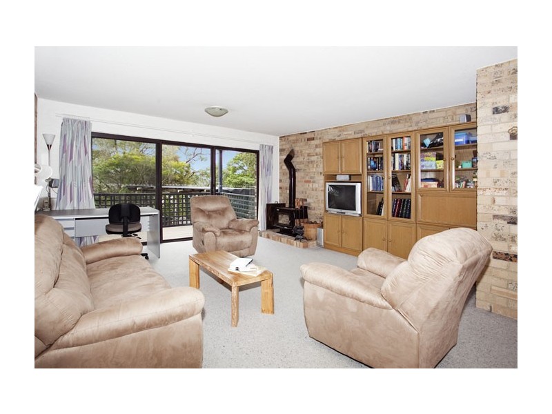 4 Charm Place, Peakhurst NSW 2210