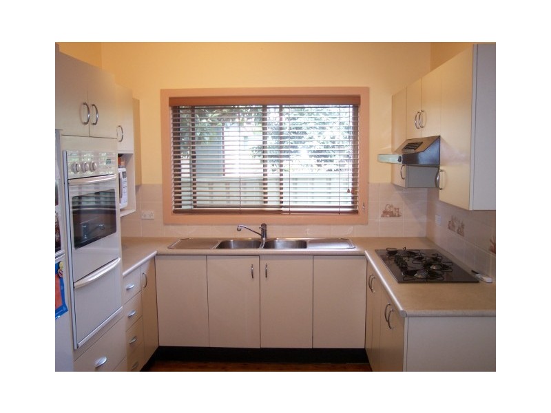 92 Baumans Road, Peakhurst NSW 2210