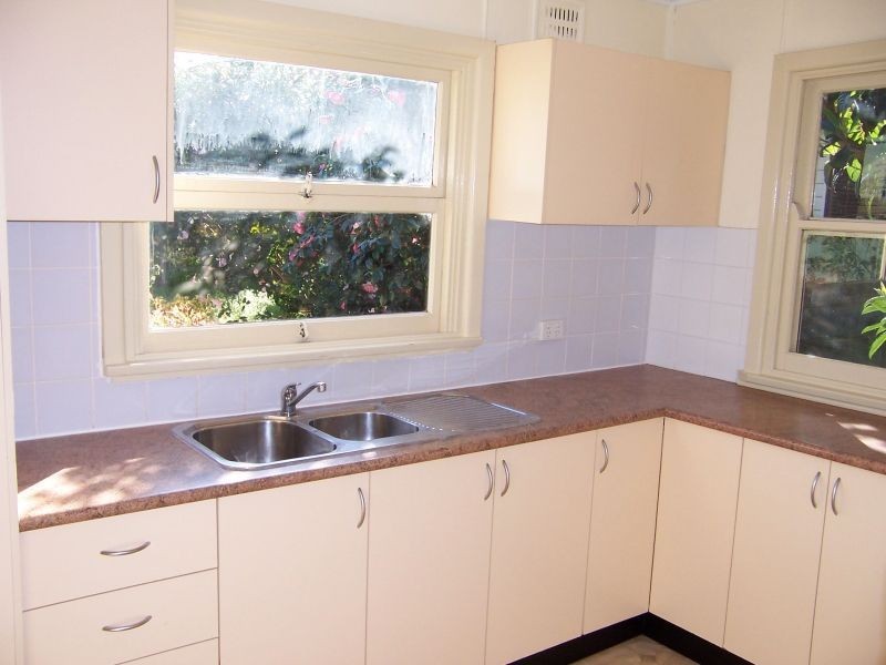 94 Baumans Road, Peakhurst NSW 2210