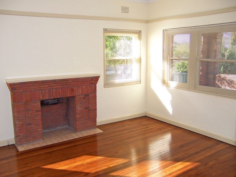 94 Baumans Road, Peakhurst NSW 2210