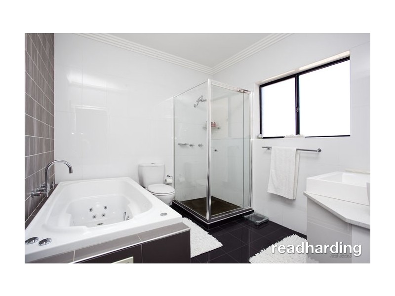 735a Forest Rd, Peakhurst NSW 2210
