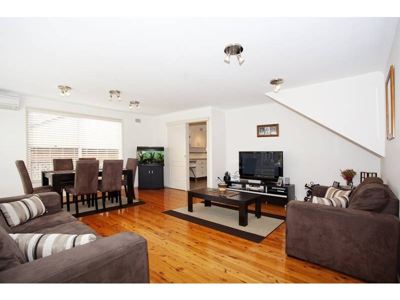 31 Whitegates Ave, Peakhurst Heights NSW 2210