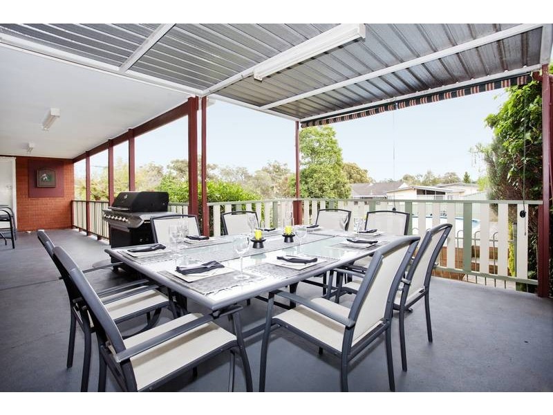 31 Whitegates Ave, Peakhurst Heights NSW 2210