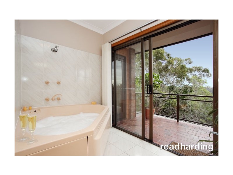 5 Moons Ave, Lugarno NSW 2210