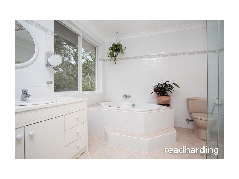 22 Wayne Avenue, Lugarno NSW 2210