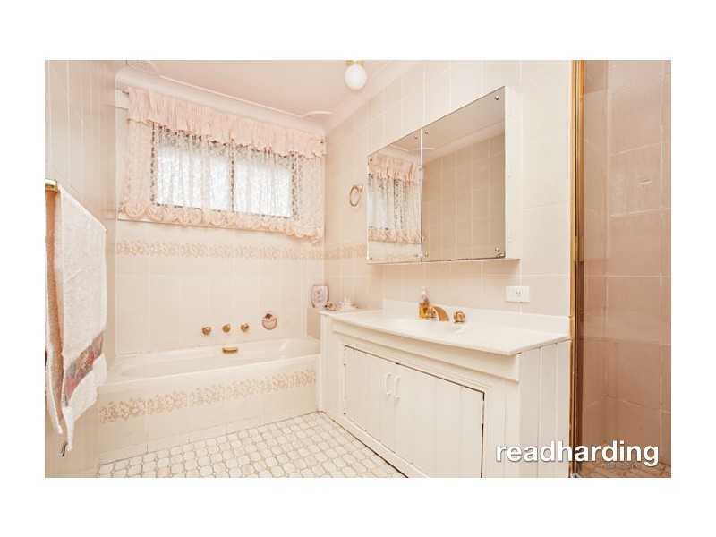 28 Maple Street, Lugarno NSW 2210