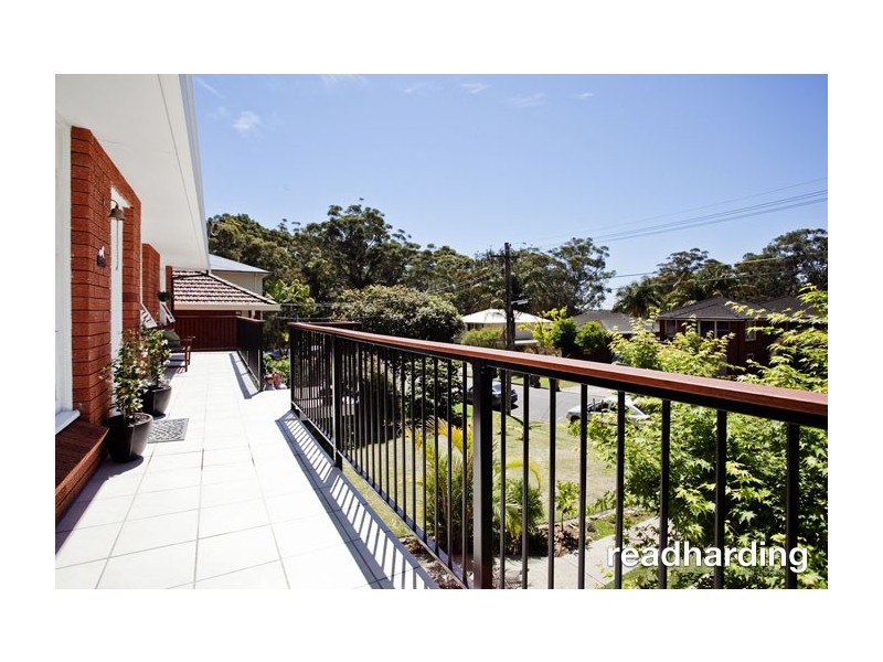 9 Ballanda Avenue, Lugarno NSW 2210